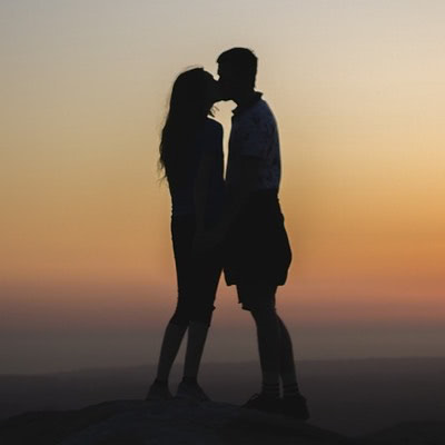 kiss.jpg